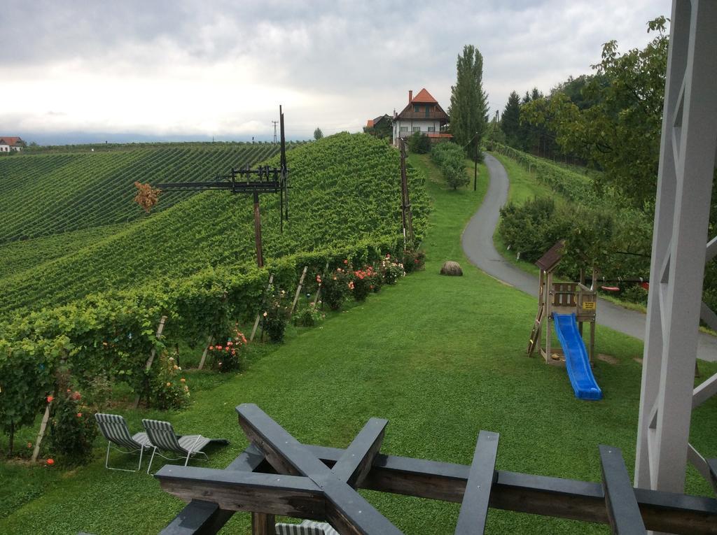 Zweytick Gaestezimmer Weingut Ratsch an der Weinstraße المظهر الخارجي الصورة