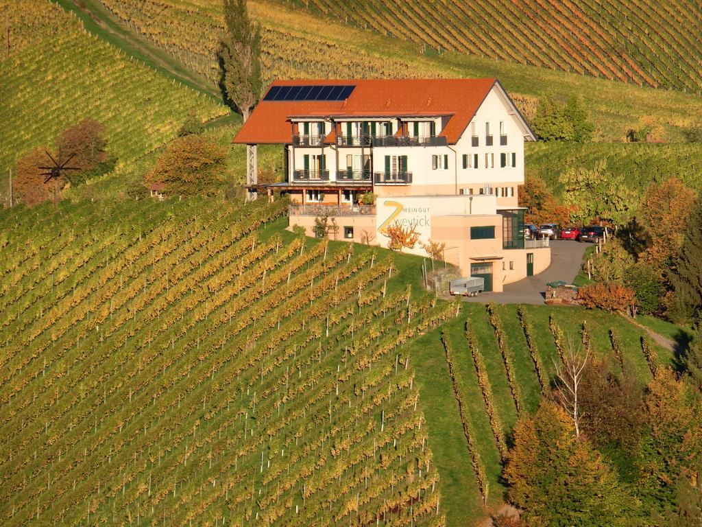 Zweytick Gaestezimmer Weingut Ratsch an der Weinstraße المظهر الخارجي الصورة